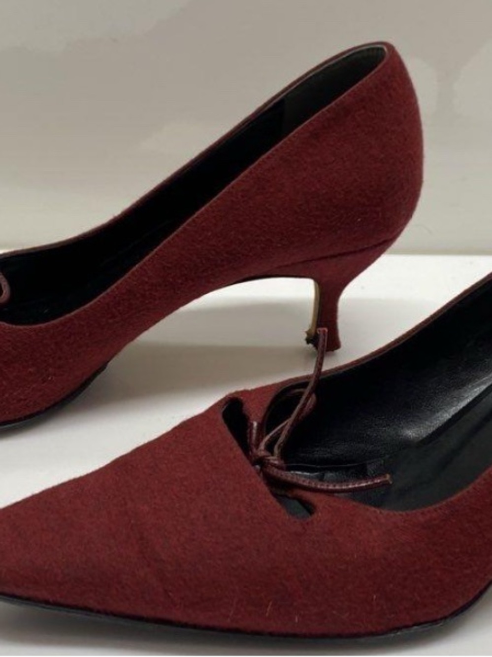 Jimmy Choo 38- Women’s Burgundy Pointed-Toe Kitten Heel Pumps